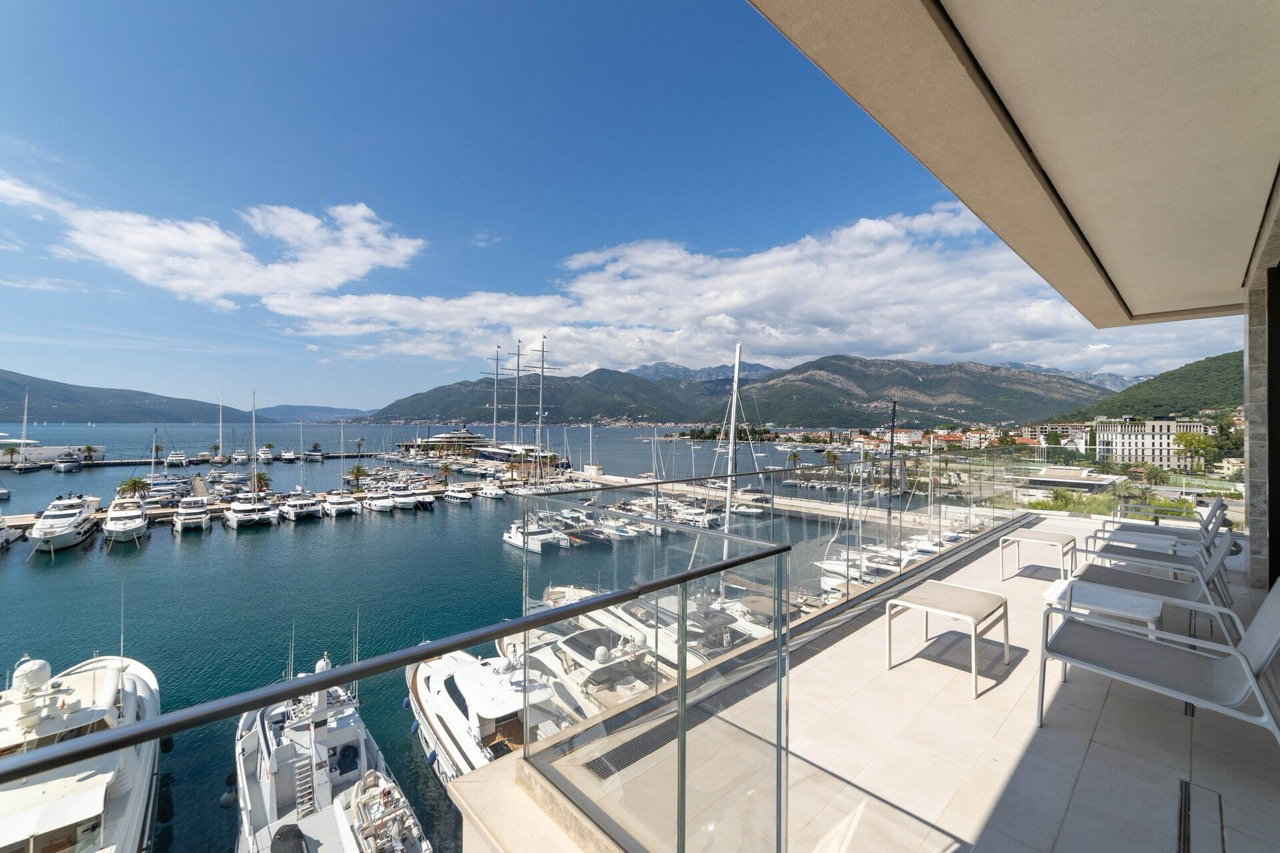 Продажа - Квартира Tivat, Tivat