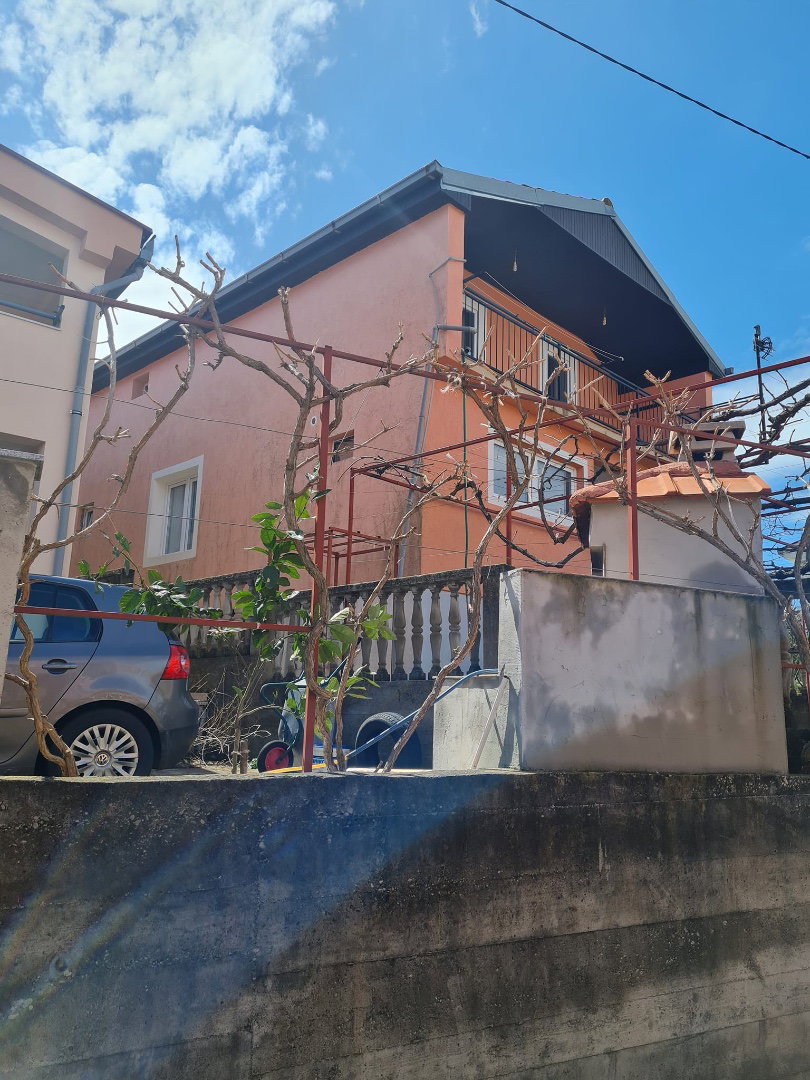 Satılık - Ev Bar, Utjeha