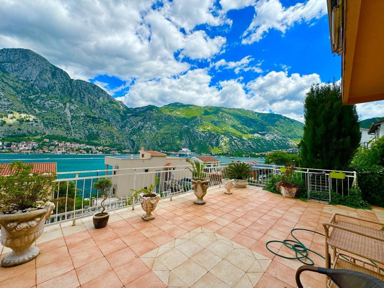 Prodaja - Kuća Kotor, Muo