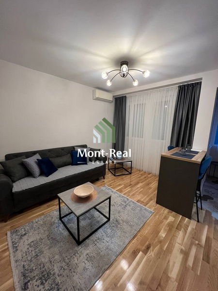 Izdavanje - Stan Tivat, Centar