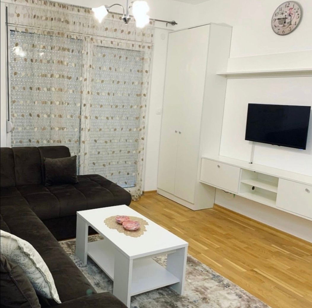 Prodaja - Stan Podgorica, Stari Aerodrom