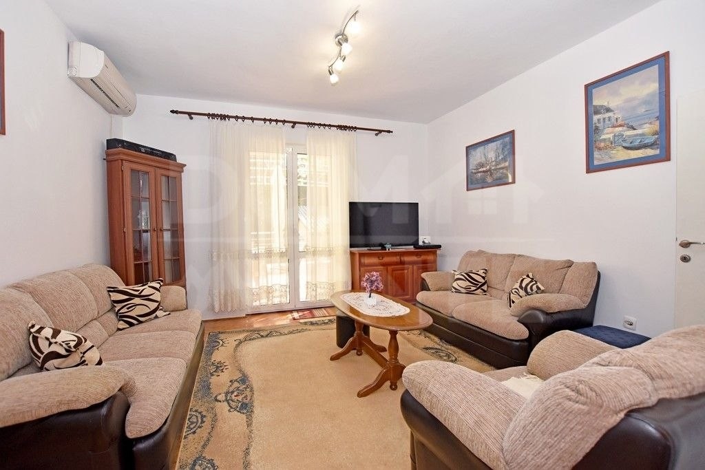 Оренда - Квартира Herceg Novi, Kumbor
