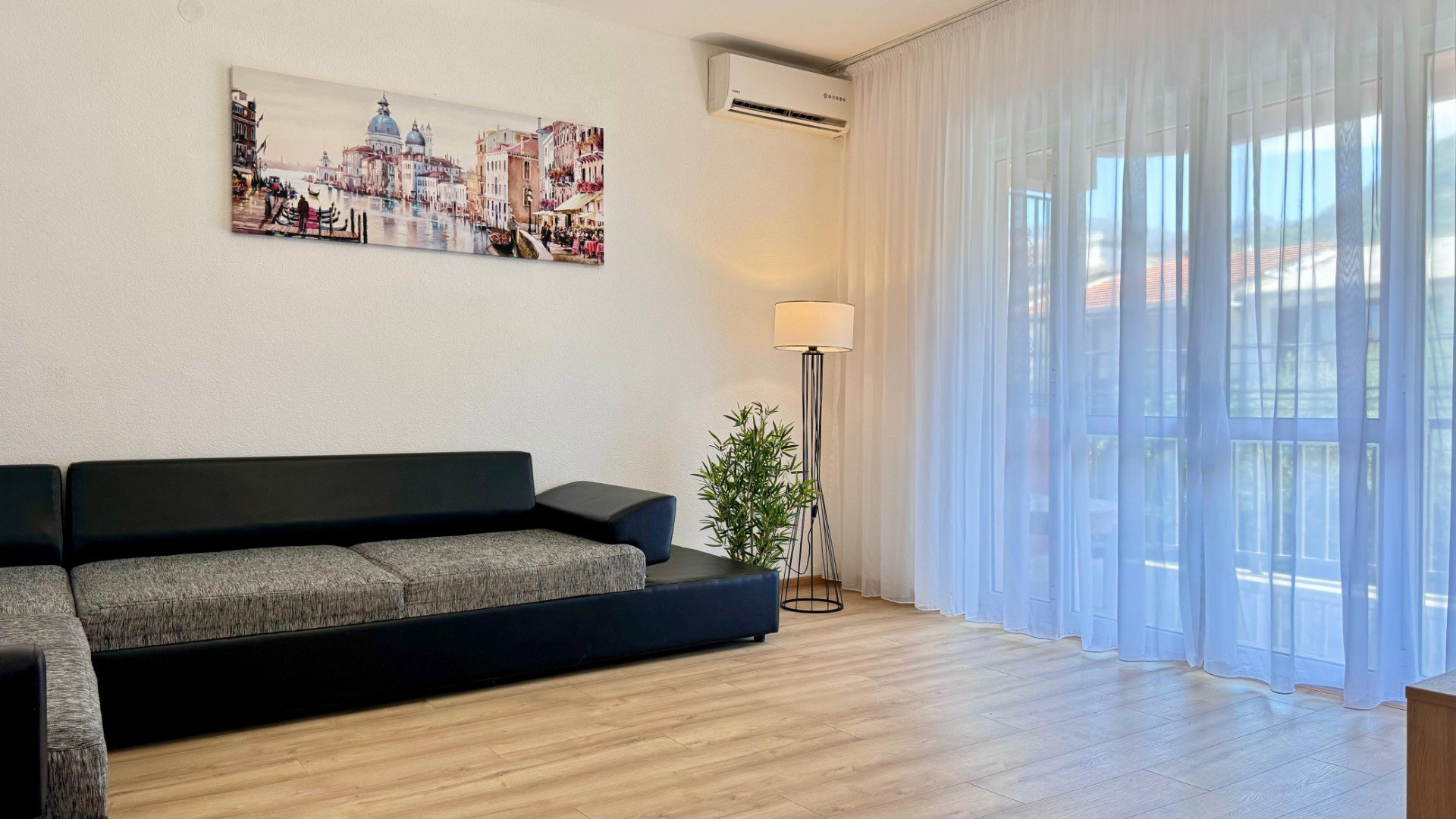 Продаж - Квартира Bar, Bar