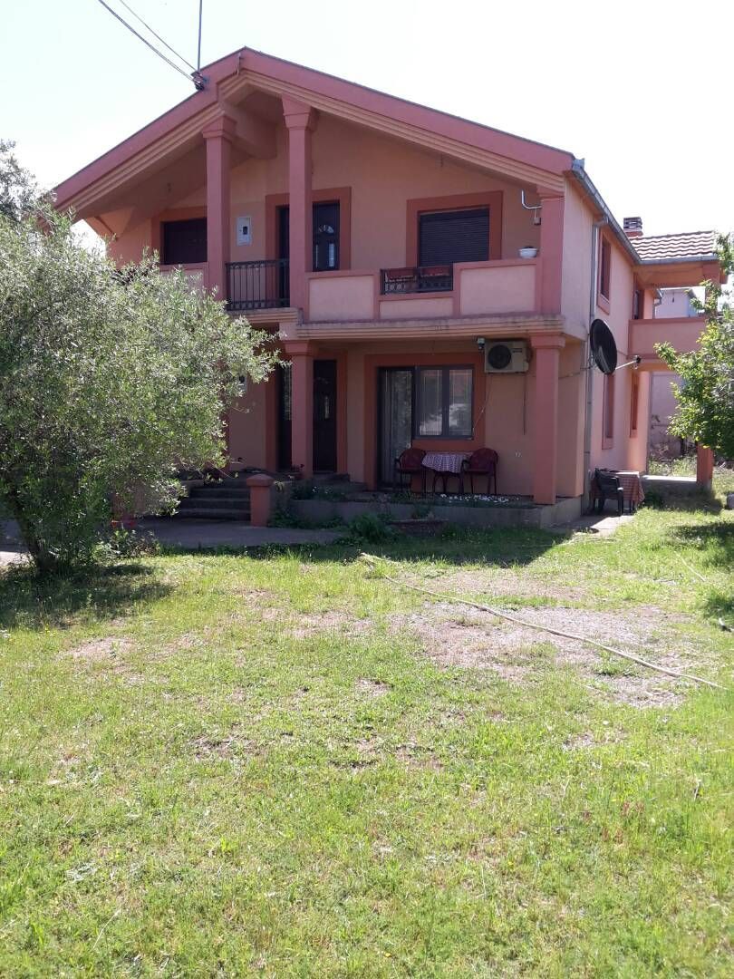 Продаж - Будинок Podgorica, Tuzi