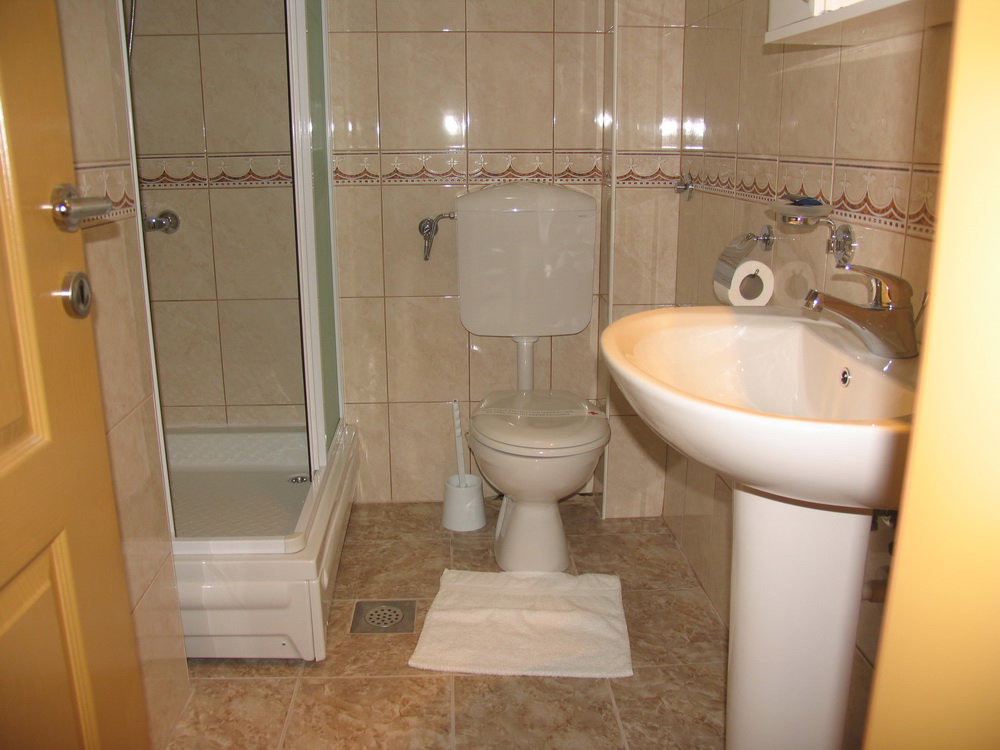 fb8f8b89-81ce-48ac-8afe-fe2e2abd2375.jpg