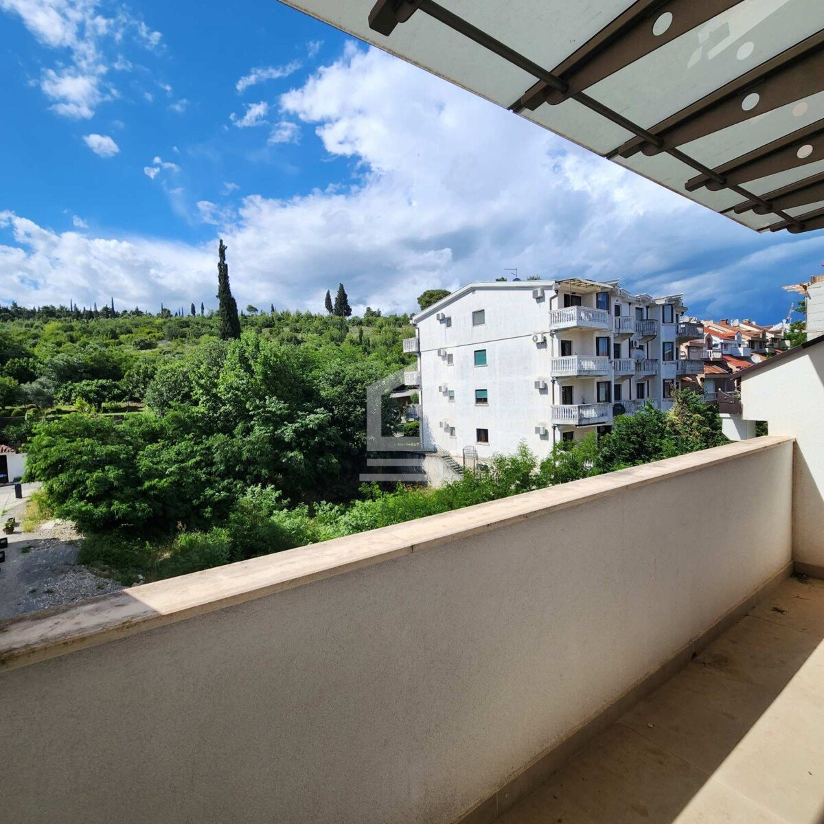 Продаж - Квартира Podgorica, Gorica C