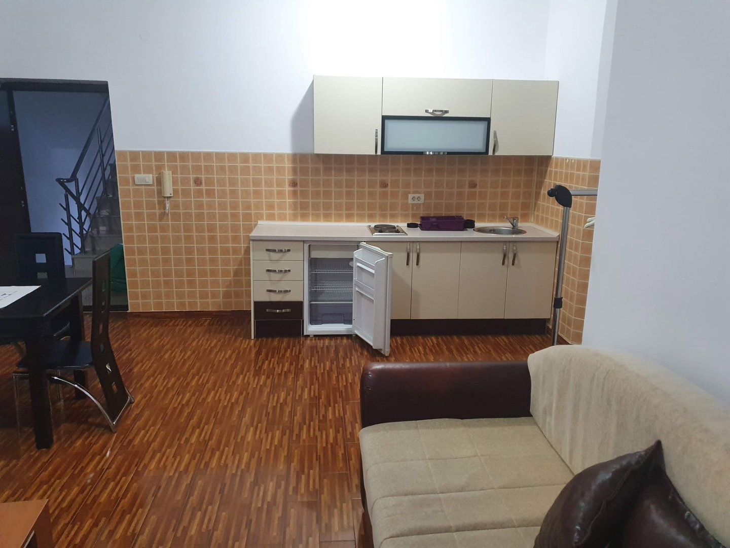 fbe1c5db-bb07-429f-944e-6feac6202e76.jpg