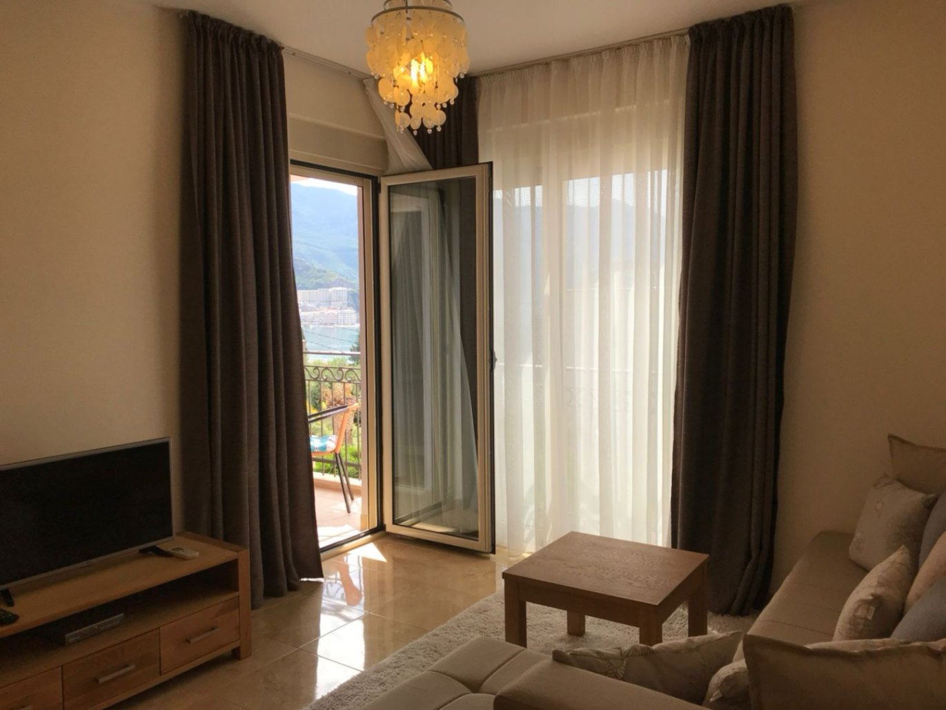 Продаж - Квартира Budva, Bečići