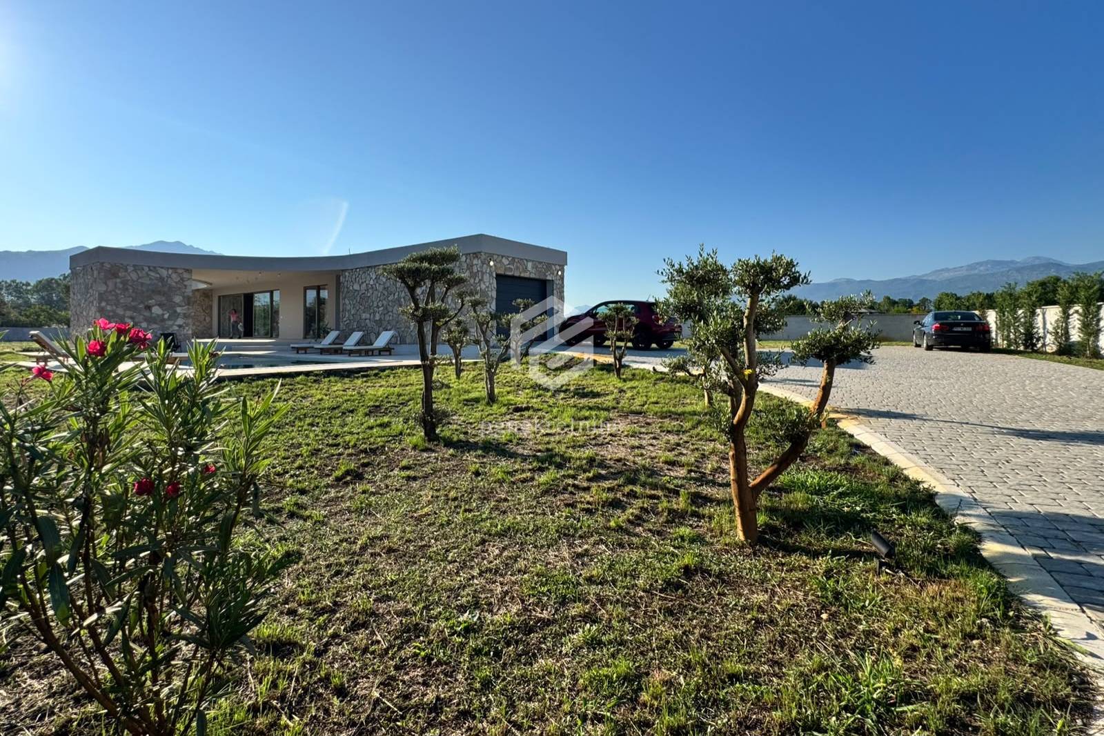 Prodaja - Kuća Danilovgrad, Begovina