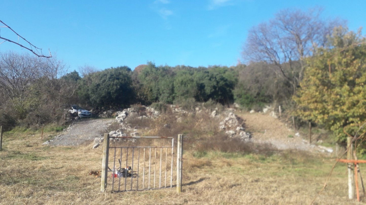 Продаж - Земля Podgorica, Beri