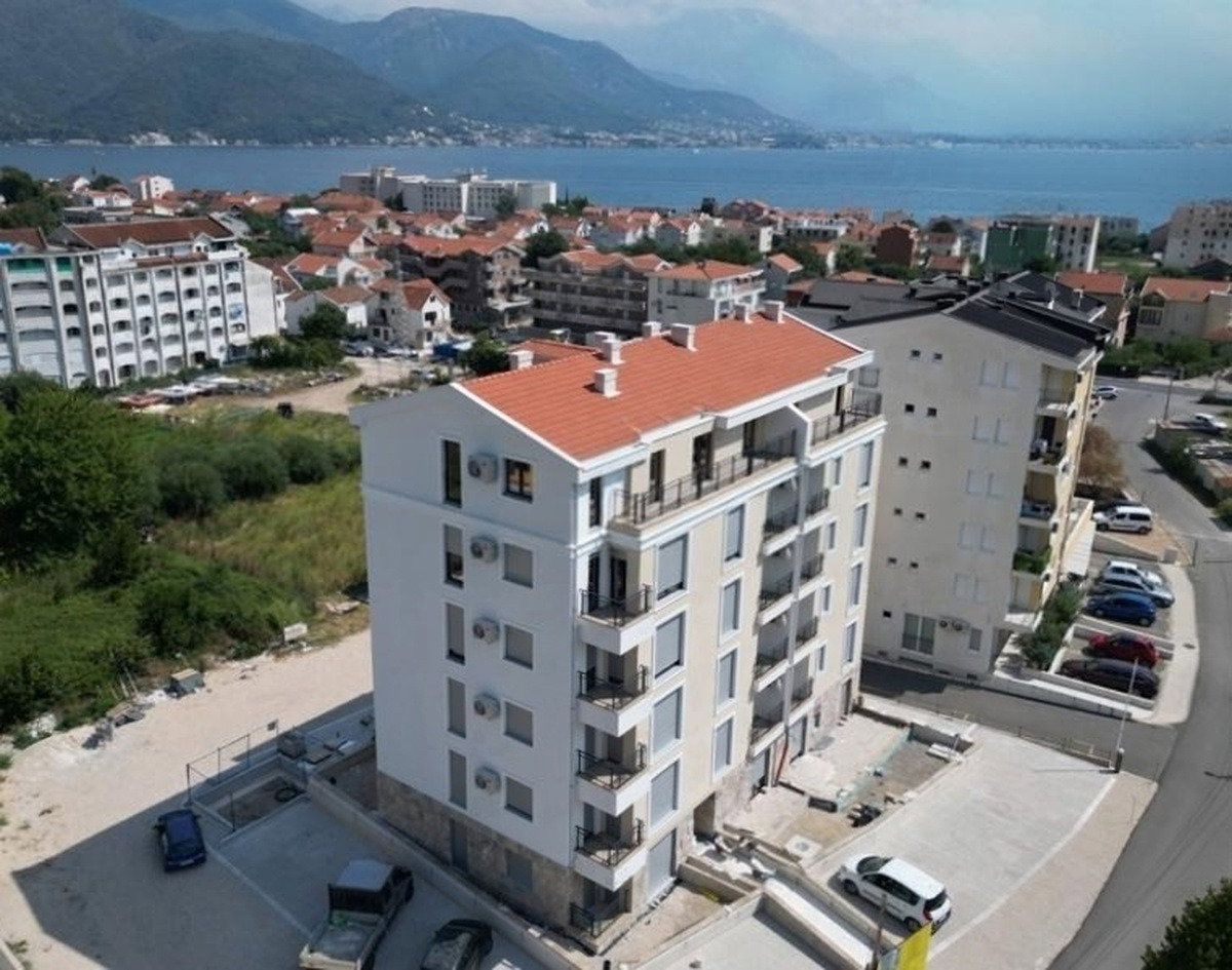 Продаж - Квартира Herceg Novi, Bijela