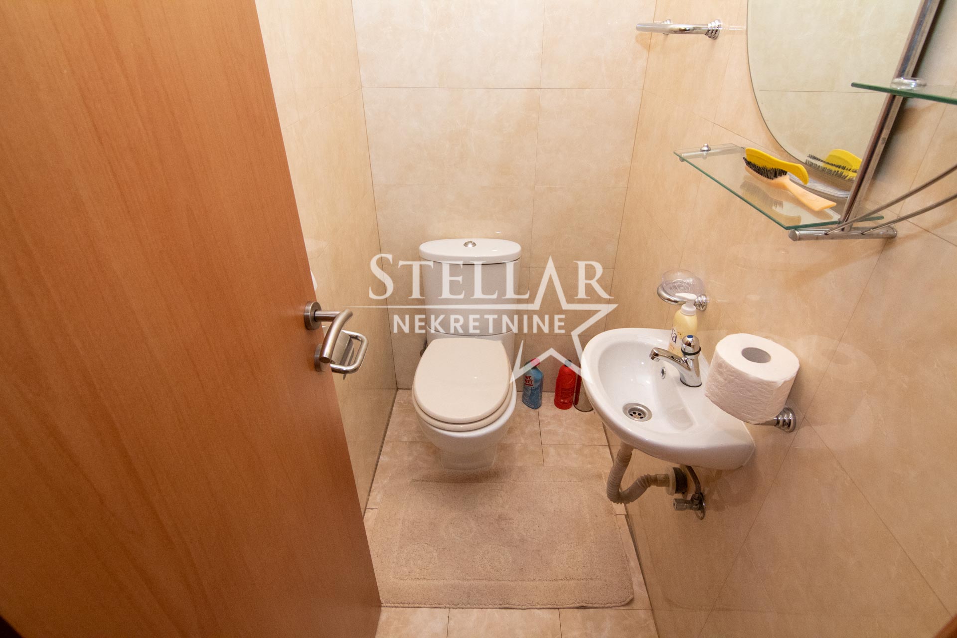 fe85ef80-87be-4c73-9e2f-6252bed380d8.jpg