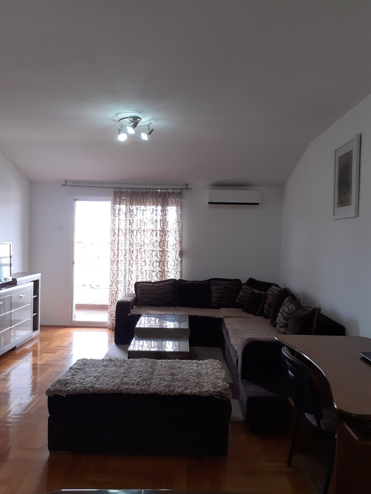 Продаж - Квартира Podgorica, Blok 9
